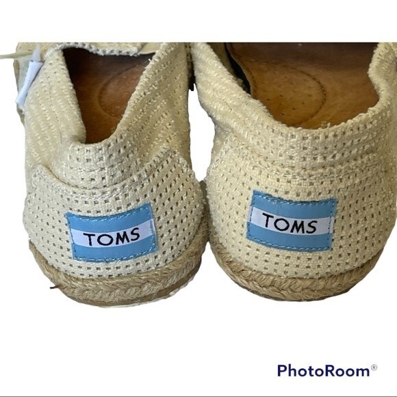 Toms Slip On Classic Flats Women’s size 5.5- NWT - Picture 3 of 8